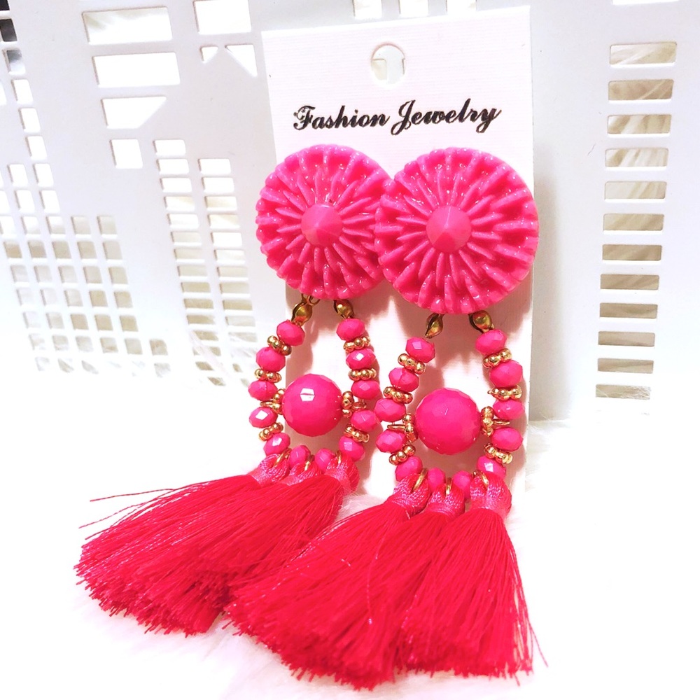 Hot Pink Tassel Fringe Statement Earrings 💗 - Picture 3 of 3